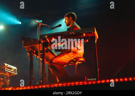 Milan, Italie, 18 septembre 2023. Le chanteur et musicien anglais James Blake se produit en live à fabrique à Milan. Crédits : Maria Laura Arturi/Alamy Live News Banque D'Images