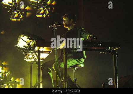 Milan, Italie, 18 septembre 2023. Le chanteur et musicien anglais James Blake se produit en live à fabrique à Milan. Crédits : Maria Laura Arturi/Alamy Live News Banque D'Images