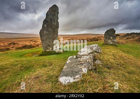Scorhill Stone Circle, pierres anciennes dans un cercle de pierre préhistorique, sur la lande ouverte, Scorhill Down, près de Chagford, Dartmoor National Park, Devon Banque D'Images