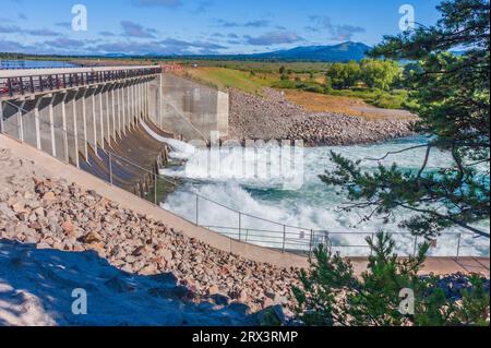 Barrage du lac Jackson sur la rivière Snake dans le nord-ouest du Wyoming. Le lac et le barrage sont situés dans le parc national de Grand Tetons. Banque D'Images