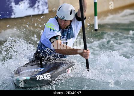 Waltham Cross, Royaume-Uni. 22 septembre 2023. Championnats du monde de canoë 2023. Lee Valley White Water Centre. Waltham Cross. Zachary Lokken (États-Unis) en demi-finale de canoë hommes lors des Championnats du monde de canoë 2023 au Lee Valley White Water Centre, Royaume-Uni. Crédit : Sport in Pictures/Alamy Live News Banque D'Images