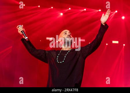 Vérone, Italie. 22 septembre 2023. Giuliano Sangiorgi de Negramaro lors de leur concert à l'Arena di Verona pour leur tournée N2O 2003-2023 le 22 septembre 2023 à Vérone, en Italie. Crédit : Agence photo indépendante/Alamy Live News Banque D'Images