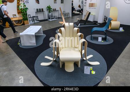 Londres, Royaume-Uni, le 22 septembre 2023, London Design Fair a lieu à la brasserie Trueman. Présentation de designers, acheteurs au détail, designers d'intérieur, architectes et passionnés de design pour un événement de quatre jours à Shoreditch. Qui aura lieu du 21 au 24 septembre 2023., Londres, Andrew Lalchan Photography/Alamy Live News Banque D'Images