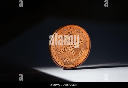 La couronne suédoise est à un niveau record par rapport à l'euro. Cette semaine a vu un nouveau record historique bas pour la couronne suédoise. Rien que cette année, elle a perdu environ 7 % de sa valeur par rapport à l'euro. Banque D'Images