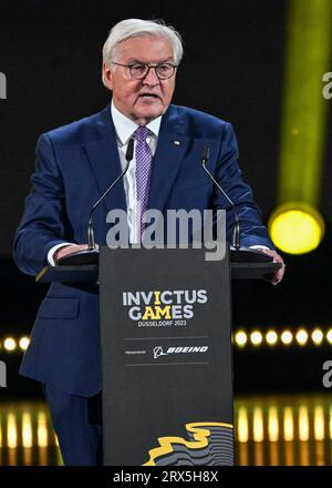 Frank-Walter Steinmeier, président allemand, prend la parole lors des Jeux Invictus, à Düsseldorf, en Allemagne Banque D'Images