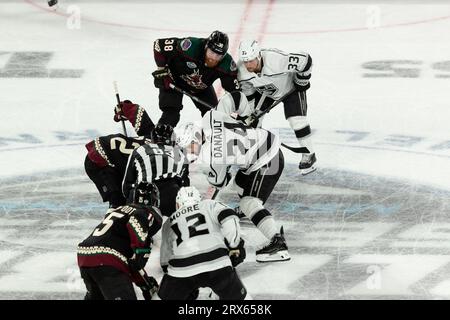 Melbourne, Australie, 23 septembre 2023. Le jeu commence lors du match de la série mondiale de la LNH entre les Kings de Los Angeles et les Coyotes de l'Arizona au Rod laver Arena le 23 septembre 2023 à Melbourne, en Australie. Crédit : Dave Hewison/Speed Media/Alamy Live News Banque D'Images