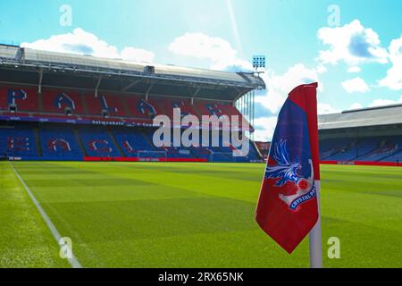 Selhurst Park, Selhurst, Londres, Royaume-Uni. 23 septembre 2023. Premier League football, Crystal Palace contre Fulham ; crédit Corner flag : action plus Sports/Alamy Live News Banque D'Images