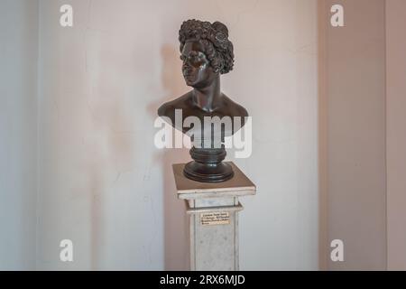 Princesse Alexandrine de Prusse buste Sculpture à l'intérieur du château de Schwerin - Schwerin, Allemagne Banque D'Images