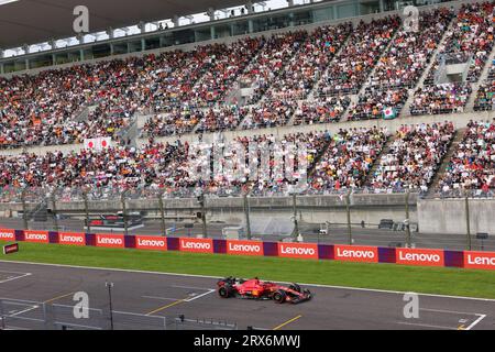 16 LECLERC Charles (mco), Scuderia Ferrari SF-23, spectateurs d’action, fans lors du Grand Prix du Japon Lenovo de Formule 1 2023, 16e manche du Championnat du monde de Formule 1 2023 du 22 au 24 septembre 2023 sur le Suzuka International Racing course, à Suzuka Banque D'Images