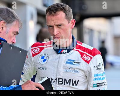 Silverstone, Northamptonshire, Royaume-Uni. 23 septembre 2023. Stephen Jelley, Team BMW, BMW 330e M Sport lors des Kwik Fit British Touring car Championships (BTCC) à Silverstone, Towcester, Northamptonshire, Royaume-Uni le 23 septembre 2023. Crédit : LFP/Alamy Live News Banque D'Images