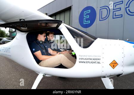 Holland Teuge Airport 23-09-2023, E-Flight Academie où vous pouvez prendre des leçons, louer un avion, ou aller pour votre PPL (licence de pilote prouvé) avec un Pipistr Banque D'Images