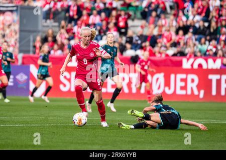 Viborg, Danemark. 22 septembre 2023. Amalie Vangsgaard (9 ans) du Danemark a été vue lors du match de l'UEFA Nations League entre le Danemark et l'Allemagne à l'Energi Viborg Arena de Viborg. (Crédit photo : Gonzales photo/Alamy Live News Banque D'Images