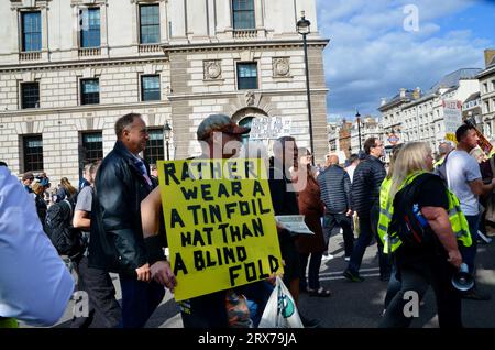 anti ulez anti vaccin anti khan anti lockdown anti beaucoup de choses théoriciens du complot mélange bizarre de personnes manifestent dans le centre de londres angleterre samedi 23 septembre 2023 Banque D'Images