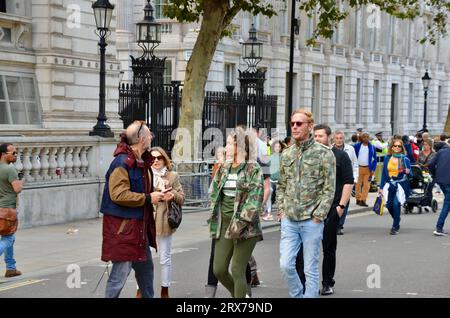 laurence fox à l'anti ulez anti vaccin anti khan anti lockdown anti beaucoup de choses théoriciens de la conspiration bizarre mélange de personnes manifestent dans le centre de londres angleterre samedi 23 septembre 2023 Banque D'Images