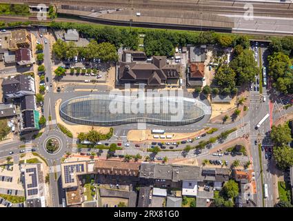 Vue aérienne, gare routière et toit futuriste à Konrad-Adenauer-Platz, Baukau, Herne, région de la Ruhr, Rhénanie du Nord-Westphalie, Allemagne, DE, Europe, trafic Banque D'Images