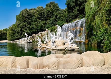 Caserta Campania Italie. Le Palais Royal. La fontaine de Diane et Actaeon Banque D'Images