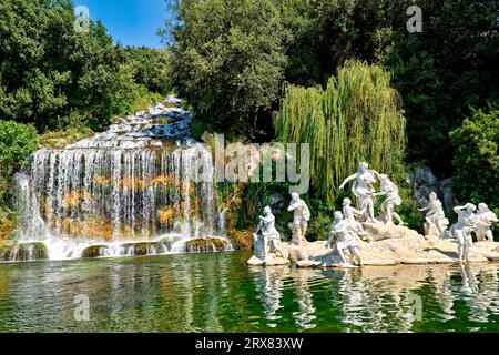 Caserta Campania Italie. Le Palais Royal. La fontaine de Diane et Actaeon Banque D'Images