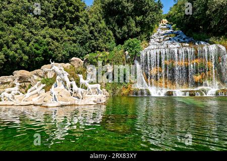 Caserta Campania Italie. Le Palais Royal. La fontaine de Diane et Actaeon Banque D'Images