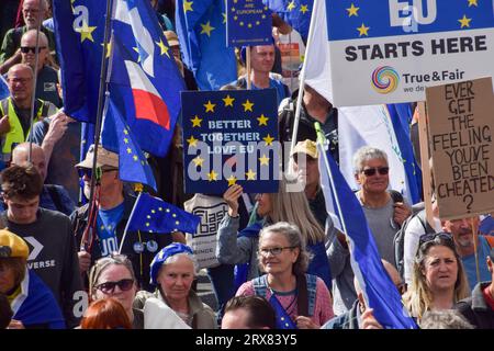 Londres, Royaume-Uni. 23 septembre 2023. Des milliers de manifestants anti-Brexit ont pris part à la marche nationale de réintégration dans le centre de Londres pour exiger que le Royaume-Uni rejoigne l’UE. Crédit : Vuk Valcic/Alamy Live News Banque D'Images