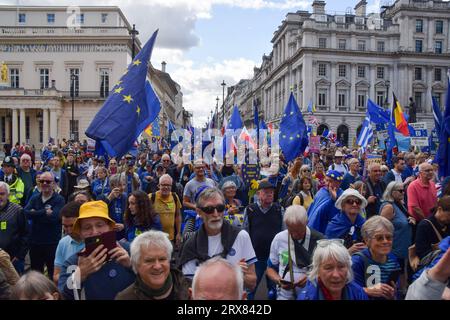 Londres, Royaume-Uni. 23 septembre 2023. Des milliers de manifestants anti-Brexit ont pris part à la marche nationale de réintégration dans le centre de Londres pour exiger que le Royaume-Uni rejoigne l’UE. Crédit : Vuk Valcic/Alamy Live News Banque D'Images