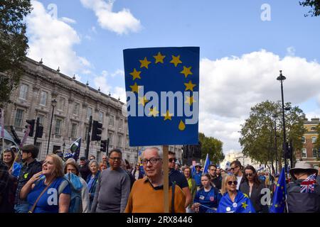 Londres, Royaume-Uni. 23 septembre 2023. Des milliers de manifestants anti-Brexit ont pris part à la marche nationale de réintégration dans le centre de Londres pour exiger que le Royaume-Uni rejoigne l’UE. Crédit : Vuk Valcic/Alamy Live News Banque D'Images