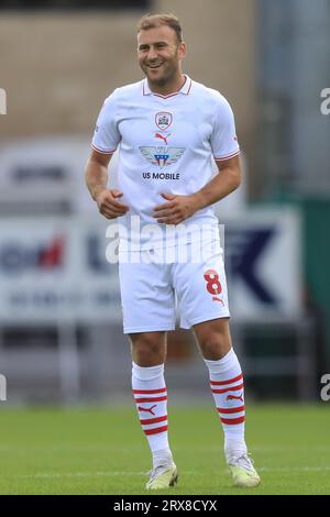 Northampton, Royaume-Uni. 23 septembre 2023. Herbie Kane #8 de Barnsley lors du match Sky Bet League 1 Northampton Town vs Barnsley au Sixfields Stadium, Northampton, Royaume-Uni, le 23 septembre 2023 (photo par Alfie Cosgrove/News Images) à Northampton, Royaume-Uni le 9/23/2023. (Photo Alfie Cosgrove/News Images/Sipa USA) crédit : SIPA USA/Alamy Live News Banque D'Images