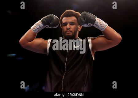 Moses Itauma célèbre après avoir remporté la victoire sur amine Boucetta au premier tour lors du Heavyweight Match à l'OVO Arena Wembley, Londres. Date de la photo : Samedi 23 septembre 2023. Banque D'Images