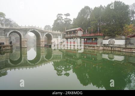 Pont de pierre de trois trous, rue Suzhou, Palais d'été, Pékin Banque D'Images