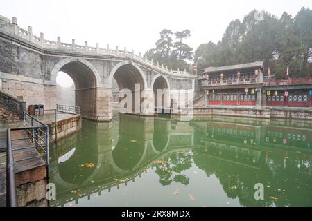 Pont de pierre de trois trous, rue Suzhou, Palais d'été, Pékin Banque D'Images