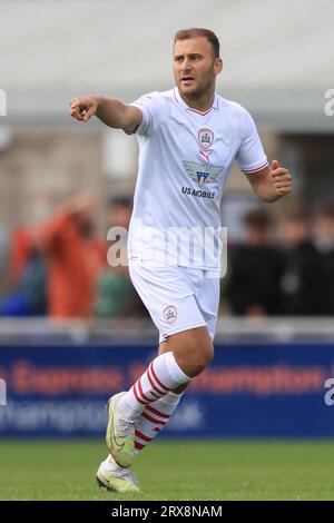 Northampton, Royaume-Uni. 23 septembre 2023. Herbie Kane #8 de Barnsley lors du match Sky Bet League 1 Northampton Town vs Barnsley au Sixfields Stadium, Northampton, Royaume-Uni, le 23 septembre 2023 (photo par Alfie Cosgrove/News Images) à Northampton, Royaume-Uni le 9/23/2023. (Photo Alfie Cosgrove/News Images/Sipa USA) crédit : SIPA USA/Alamy Live News Banque D'Images