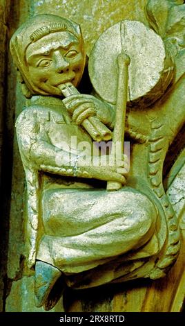 Beverley Minster, musicien de pierre sculptée, sculpture médiévale, tuyaux et tambour, Yorkshire, Angleterre, Royaume-Uni Banque D'Images