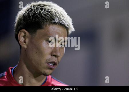 MADRID, ESPAGNE - SEPTEMBRE 23 : Kento Hashimoto lors du match de la Liga Hypermotion 2023/24 entre Alcorcon et Huesca au stade Santo Domingo. Crédit : Guille Martinez/AFLO/Alamy Live News Banque D'Images