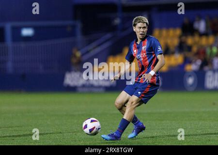 MADRID, ESPAGNE - SEPTEMBRE 23 : Kento Hashimoto lors du match de la Liga Hypermotion 2023/24 entre Alcorcon et Huesca au stade Santo Domingo. Crédit : Guille Martinez/AFLO/Alamy Live News Banque D'Images