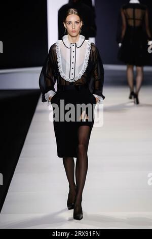 Milan, Italien. 23 septembre 2023. DOLCE & GABBANA Printemps/été 2024 Runway pendant la Fashion week de Milan le 2023 septembre - Milan ; Italie 23/09/2023 crédit : dpa/Alamy Live News Banque D'Images