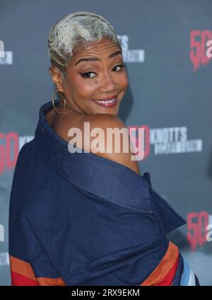 Buena Park, États-Unis. 23 septembre 2023. Tiffany Haddish arrive à l'événement Carpet noir anniversaire 50 de Knotts Scary Farms qui a eu lieu au Knotts Berry Farm Hotel à Buena Park, CA le samedi 23 septembre 2023 . (Photo de Juan Pablo Rico/Sipa USA) crédit : SIPA USA/Alamy Live News Banque D'Images