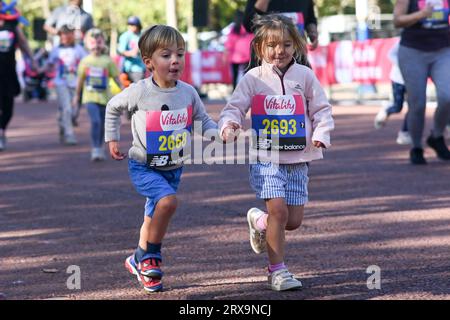 Londres, Royaume-Uni. 23 septembre 2023. Vitalité Westminster Mile of 2023 marque le 10e anniversaire de l’événement olympique de 2012 à Green Park. Crédit : Voir Li/Picture Capital/Alamy Live News Banque D'Images