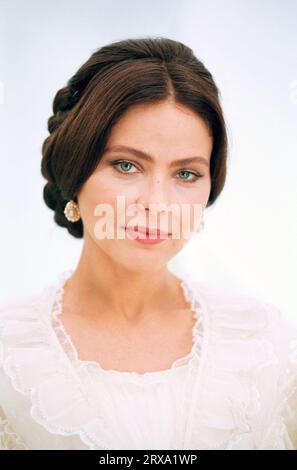 ORNELLA MUTI dans LE COMTE DE MONTE CRISTO (1998) -titre original : LE COMTE DE MONTE CRISTO-, mise en scène par JOSEE DAYAN. Crédit : Taurus film / Mediaset / Album Banque D'Images