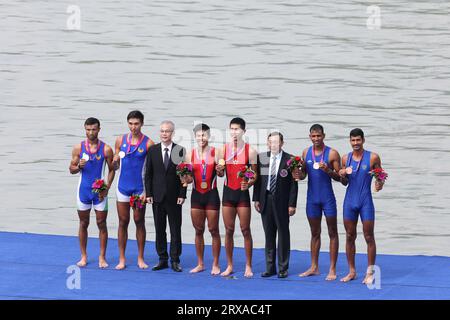 Hangzhou, Chine. 24 septembre 2023. L'aviron indien - finale de paire masculine A - aviron - les Indiens Babulal Yadhav et Leikh RAM ont remporté la médaille de bronze aux 19e Jeux asiatiques, au FY Water Sports Centre, Hangzhou, Chine. Crédit : Seshadri SUKUMAR/Alamy Live News Banque D'Images