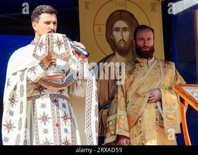 Prêtres Othodoxes roumains Curtea Veche Église Biserica Curtea Veche dédiée à Saint Antoine, Bucarest, Roumanie Banque D'Images