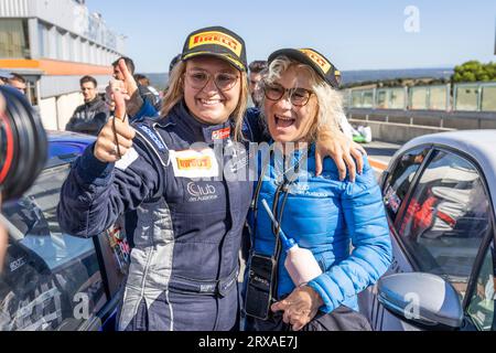 Ledenon, France. 24 septembre 2023. BERTAPELLE Ilona FRA, JSB compétition, Peugeot 208 RC, action, la 5e manche du Championnat de France FFSA Tourisme - TC France 2023, du 22 au 24 septembre 2023 sur le circuit de Lédenon, à Lédenon, France - photo Marc de Mattia/DPPI crédit : DPPI Media/Alamy Live News crédit: DPPI Media/Alamy Live News Banque D'Images