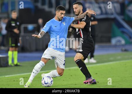 Rome, Latium. 23 septembre 2023. Mattia Zaccagni du SS Lazio, Patrick Ciurria de Monza lors du match de Serie A entre Lazio et Monza au Stade Olympique, Italie, le 23 septembre 2023. Photographer01 crédit : Agence de photo indépendante / Alamy Live News Banque D'Images