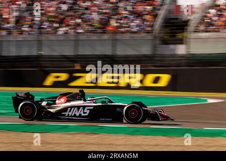 24 septembre 2023 ; circuit de Suzuka, Suzuka, Japon ; Grand Prix du Japon Lenovo de Formule 1 2023 ; Journée de la course ; pilote numéro 20 de Haas Kevin Magnussen lors de la course en Formule 1 japonaise Banque D'Images