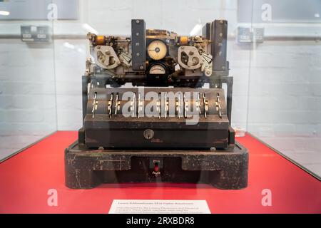 Bletchley, Royaume-Uni : 8 septembre 2023 : Lorenz Schlusselzusatz SZ42 Cipher machine. Il s'agissait de machines allemandes de chiffrement de flux de rotor utilisées par l'armée allemande du Banque D'Images