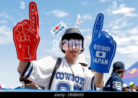 Suzuka, Japon. 24 septembre 2023. Spectateurs japonais, fans du Grand Prix du Japon Lenovo de Formule 1 2023, 16e manche du Championnat du monde de Formule 1 2023 du 22 au 24 septembre 2023 sur le Suzuka International Racing course, à Suzuka - photo DPPI crédit : DPPI Media/Alamy Live News Banque D'Images