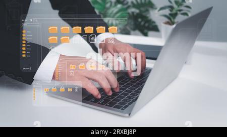 Dossier document Management System DMS Ouvrir le dossier de fichiers avec des documents vides avec ordinateur. Sauvegarde de transfert de données, partage de fichiers, transfert de documents Banque D'Images