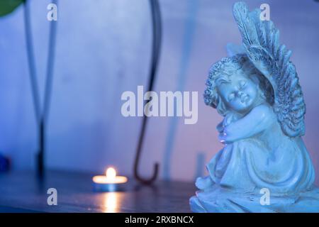 Figurine D'ange Sur La Tombe Photo stock - Image du gardien