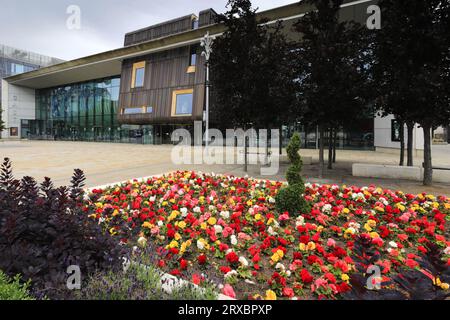 The Cast Performance venue, Sir Nigel Gresley Square, Waterdale, Doncaster, South Yorkshire, Angleterre, ROYAUME-UNI Banque D'Images