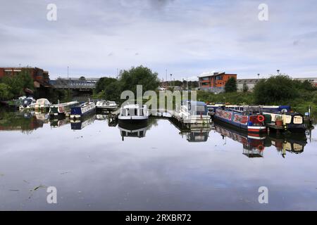 Bateaux de plaisance à Doncaster Wharf, rivière Don, South Yorkshire, Angleterre, Royaume-Uni Banque D'Images