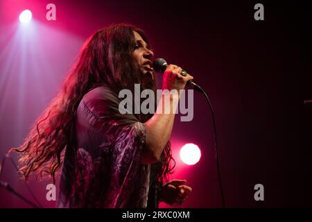 Sari Schorr se produit en live au o2 ritz manchester uk, le 25 juillet 2023. Banque D'Images