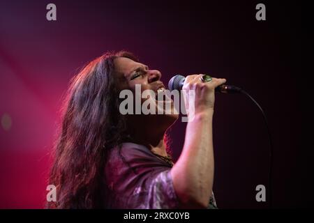 Sari Schorr se produit en live au o2 ritz manchester uk, le 25 juillet 2023. Banque D'Images